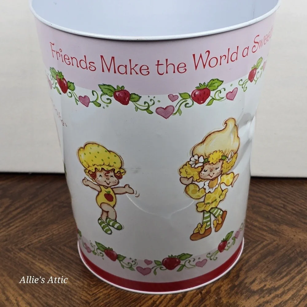 Strawberry Shortcake Wastebasket Vintage Trash Can Storage Basket Pink White 10